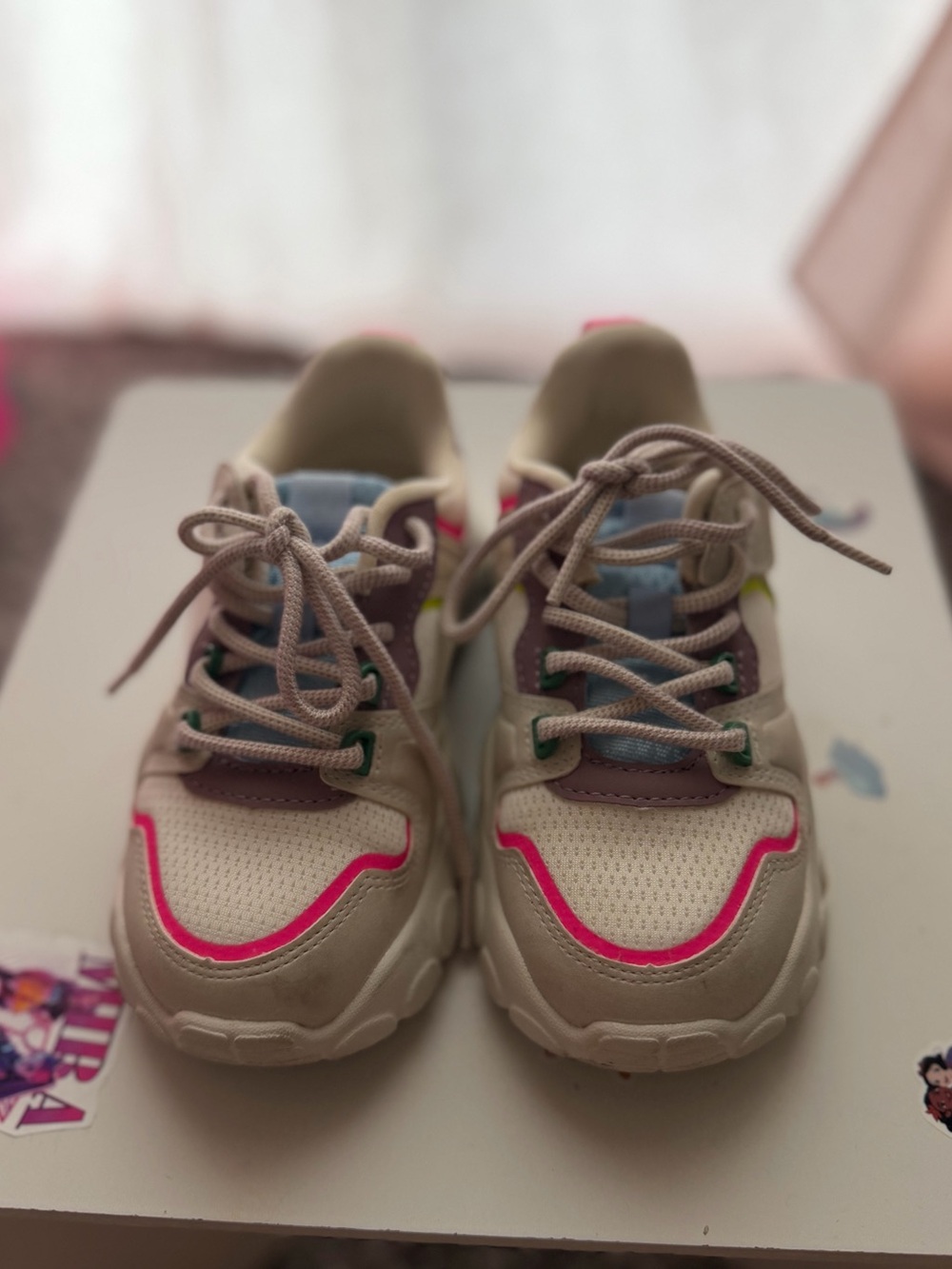 Zara Kids Neutral Beige Sneakers with Pink Accents Size 9 toddler